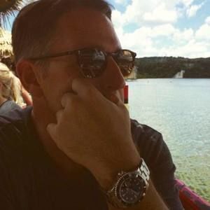 Meet your Posher, Derek